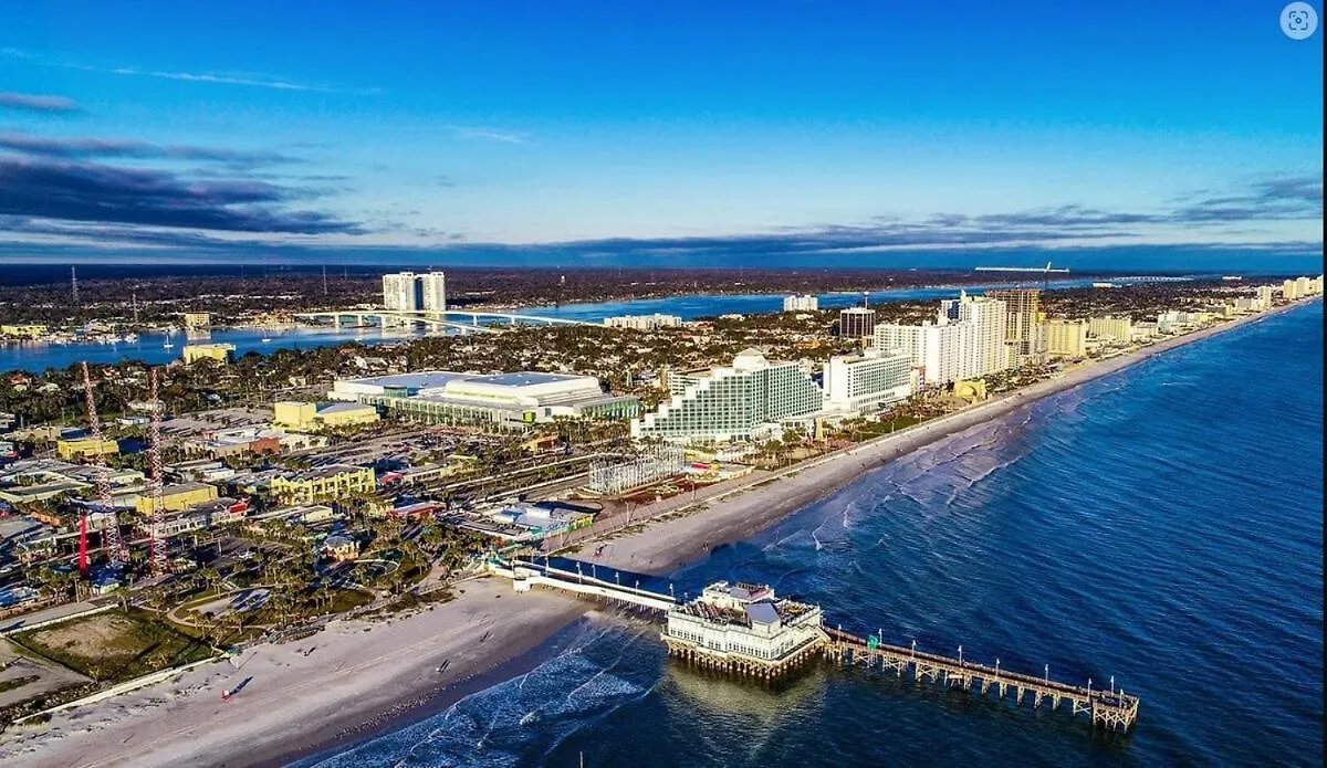 Spring Break Specials-8 Mins From Beach-Speedway And Golfing South Daytona